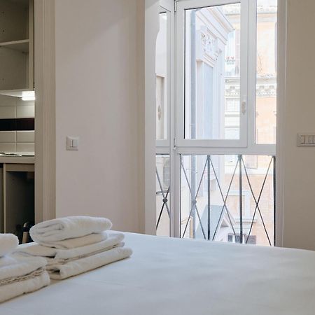 Cozy studio Parlamento Roma Exterior foto