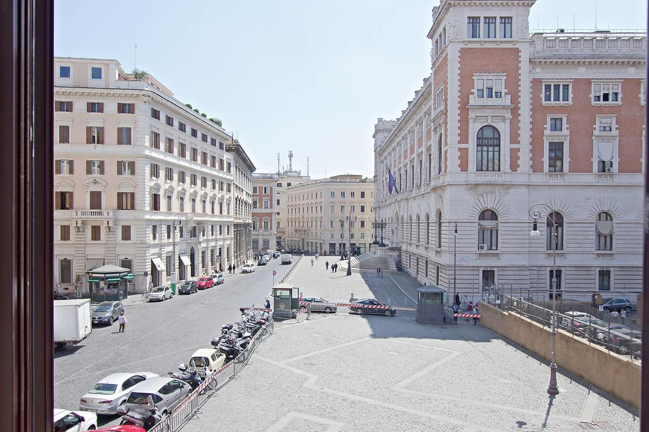 Cozy studio Parlamento Roma Exterior foto